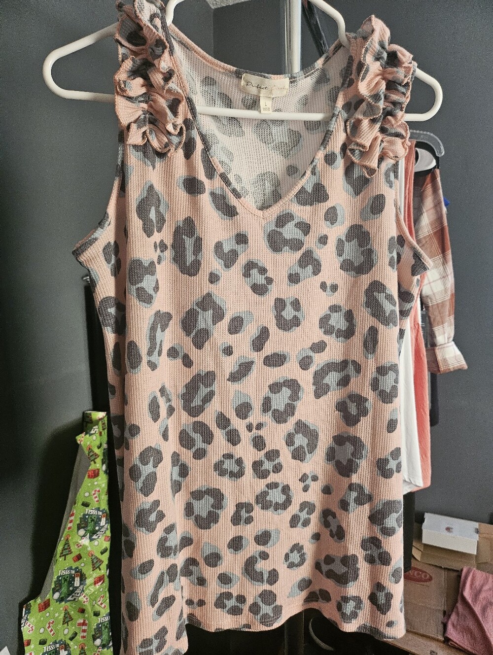 Ruffled Shoulder Pink Leopard Print Tank Top